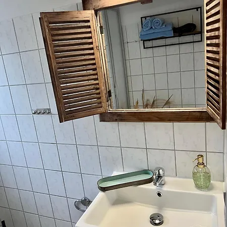 Wiesenau 2 In By Restaurant Wiesenau Apartment Prerow
